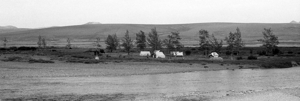 Grebenka field camp in 1988, opposite the Yelisseev locality